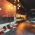 فندق Bella & سيدي