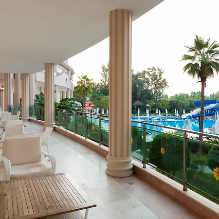 Hotel Bella & Side