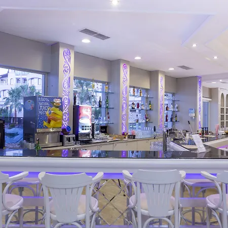 Hotel Bella & 5*