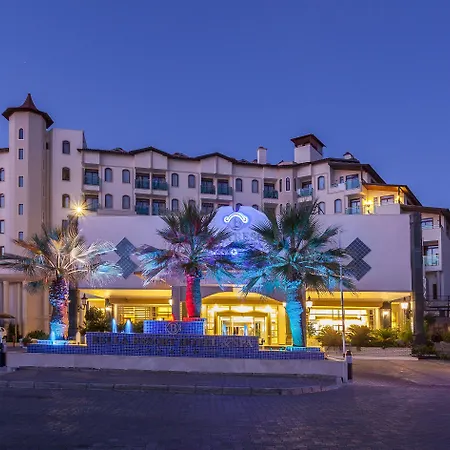 Hotel Bella &