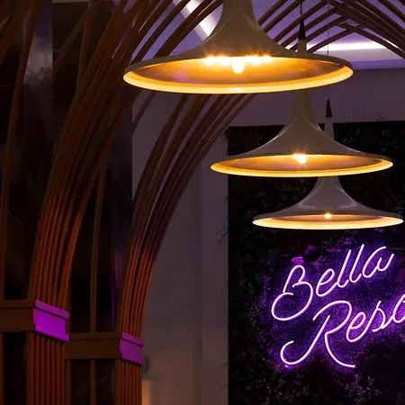 酒店 Bella &