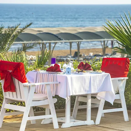 Hotel Bella & 5*